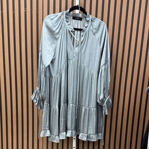 Chic Long Sleeve Dress in Elegant Gray